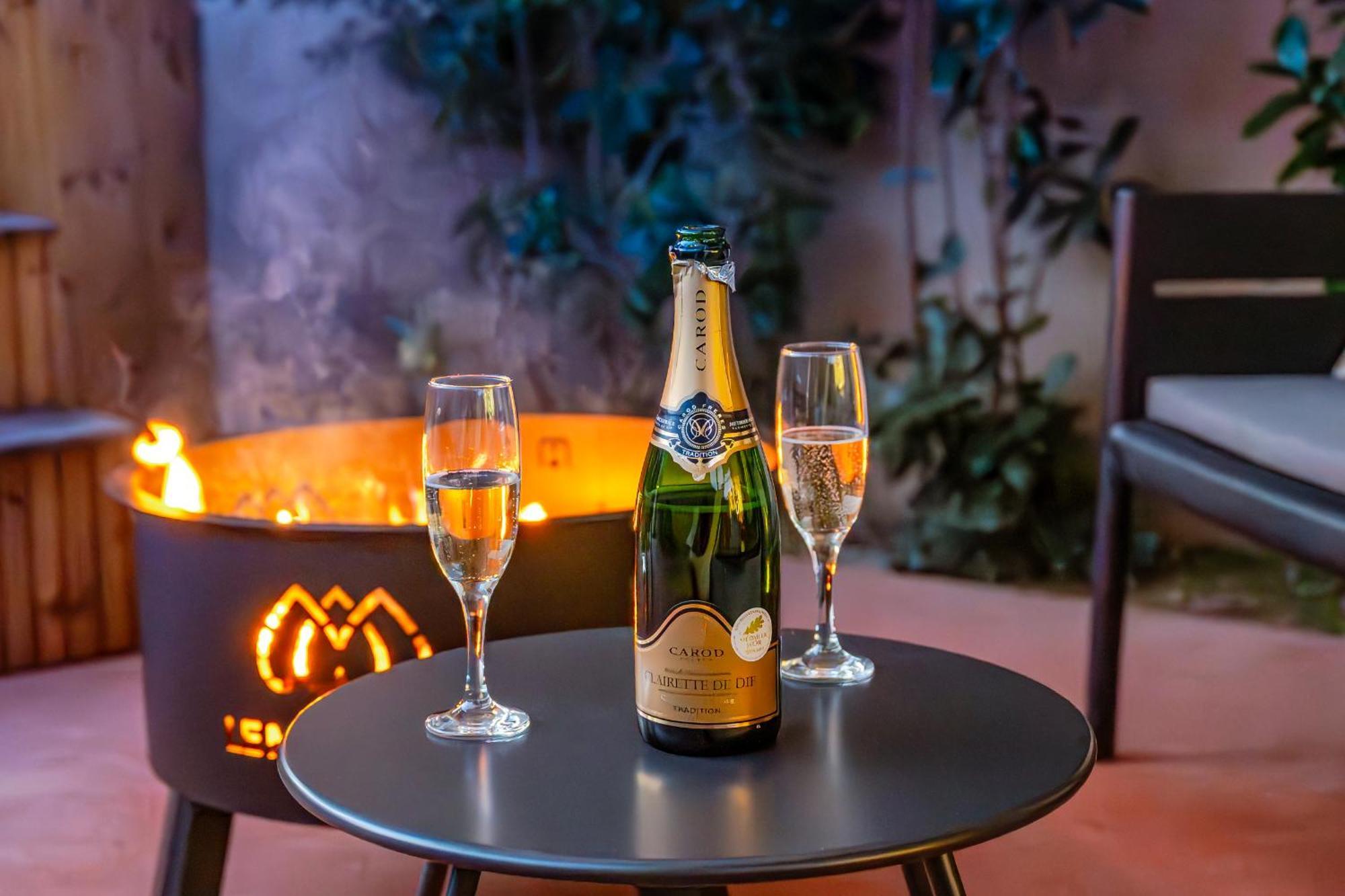 Hermes - Appartement Avec Jacuzzi Scandinave ニヨン エクステリア 写真